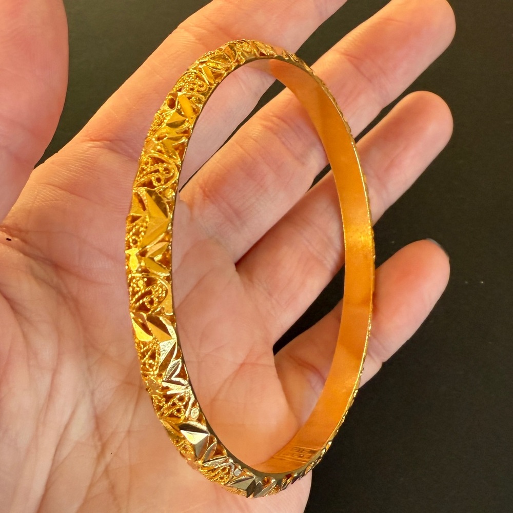 21k Solid Yellow Gold Bangle Bracelet - image 4